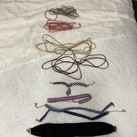 Chocker Set - Picture 1 of 3